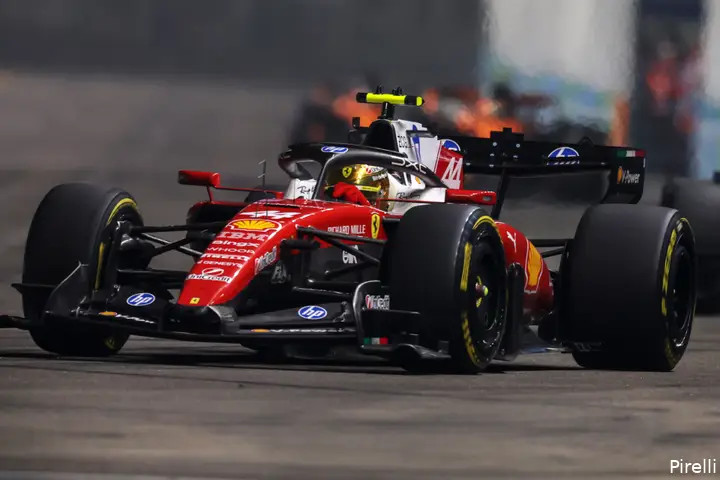 singapore-race-2026-sunday-lewis-hamilton