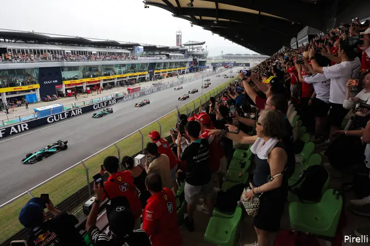 start-kimi-antonelli-max-verstappen-george-russell-1-kualalumpur-sunday-2026maleisië-bahrein-sepang-