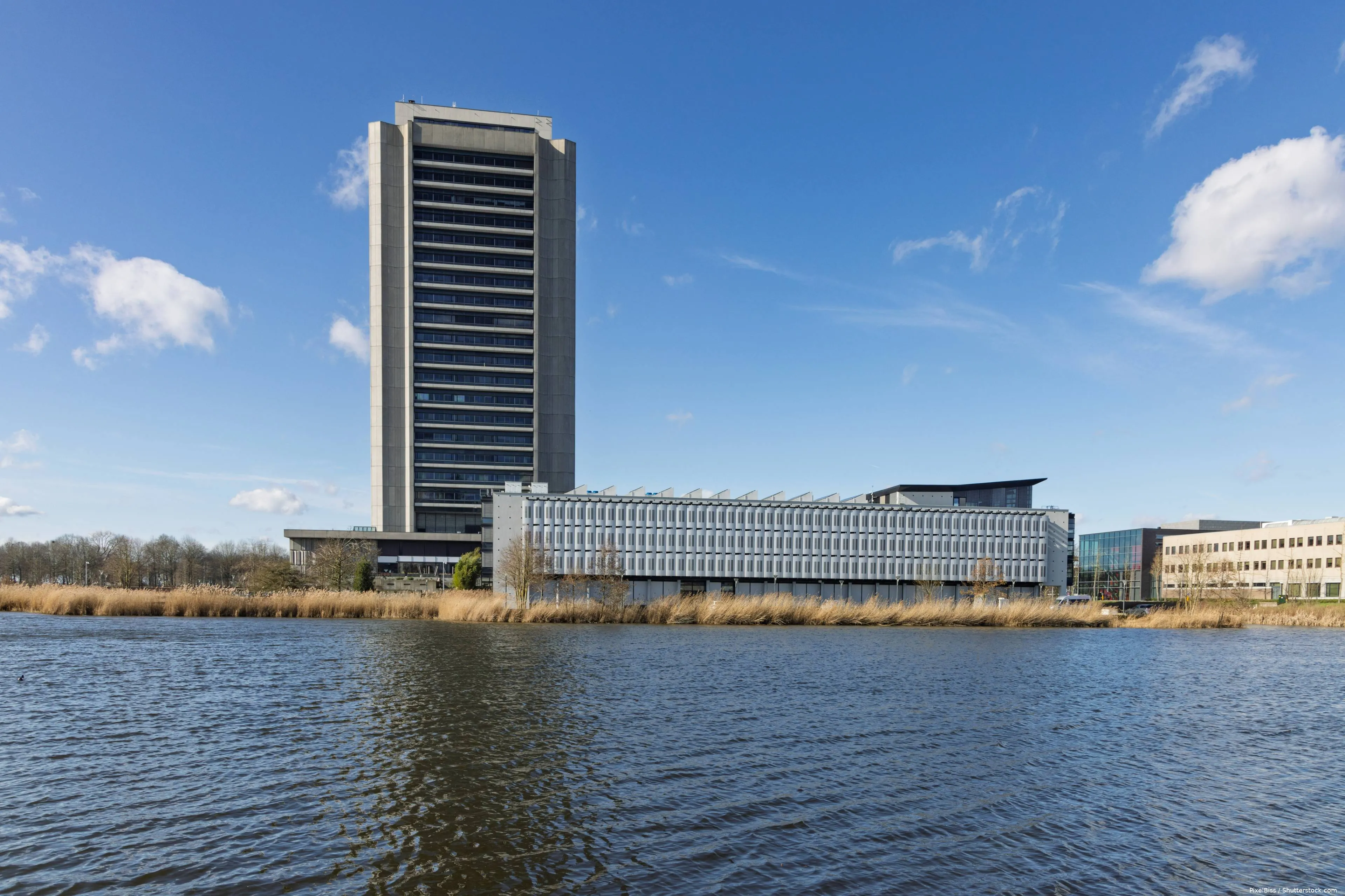 shutterstock_2759790547