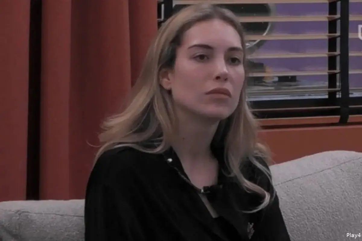 230718charlottedenamurbigbrotherplay4