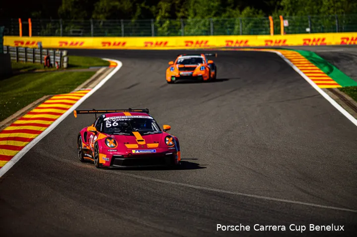 Vateva in haar bolide op Spa-Francorchamps. (Foto: Porsche Newsroom)
