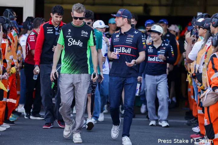 max-verstappen-red-bull-racing-nico-hülkenberg-sauber-mexico-zondag-2025