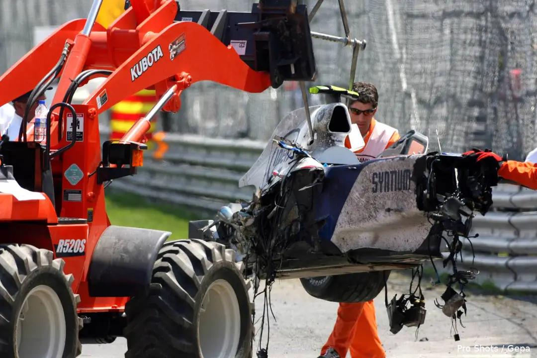 <i>Niet de zwaarste crash uit Kubica's carrière.&nbsp;</i>