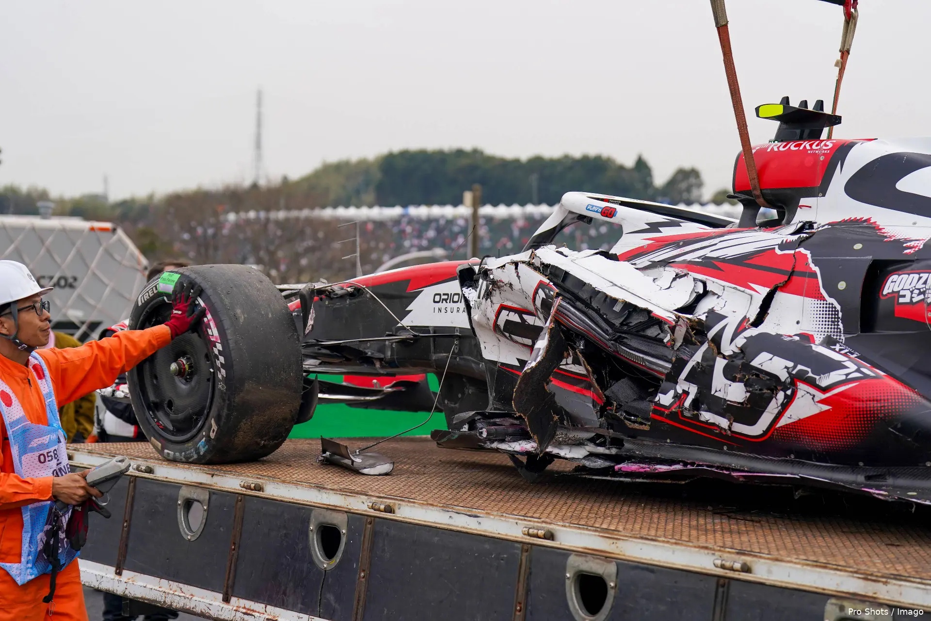oliver-bearman-crash-haas-franco-colapinto-japan-2026-brokkenpiloten