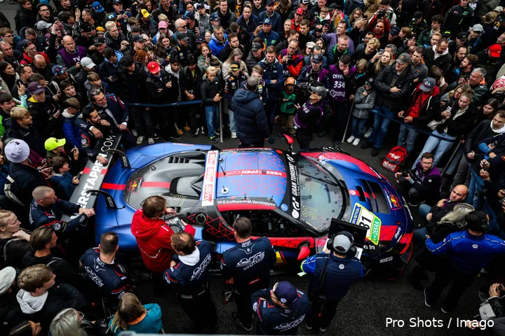 Max-Verstappen-Chris-Lulham-Franz-Hermann-GT3-Ferrari-296-Nordschleife-NLS-14