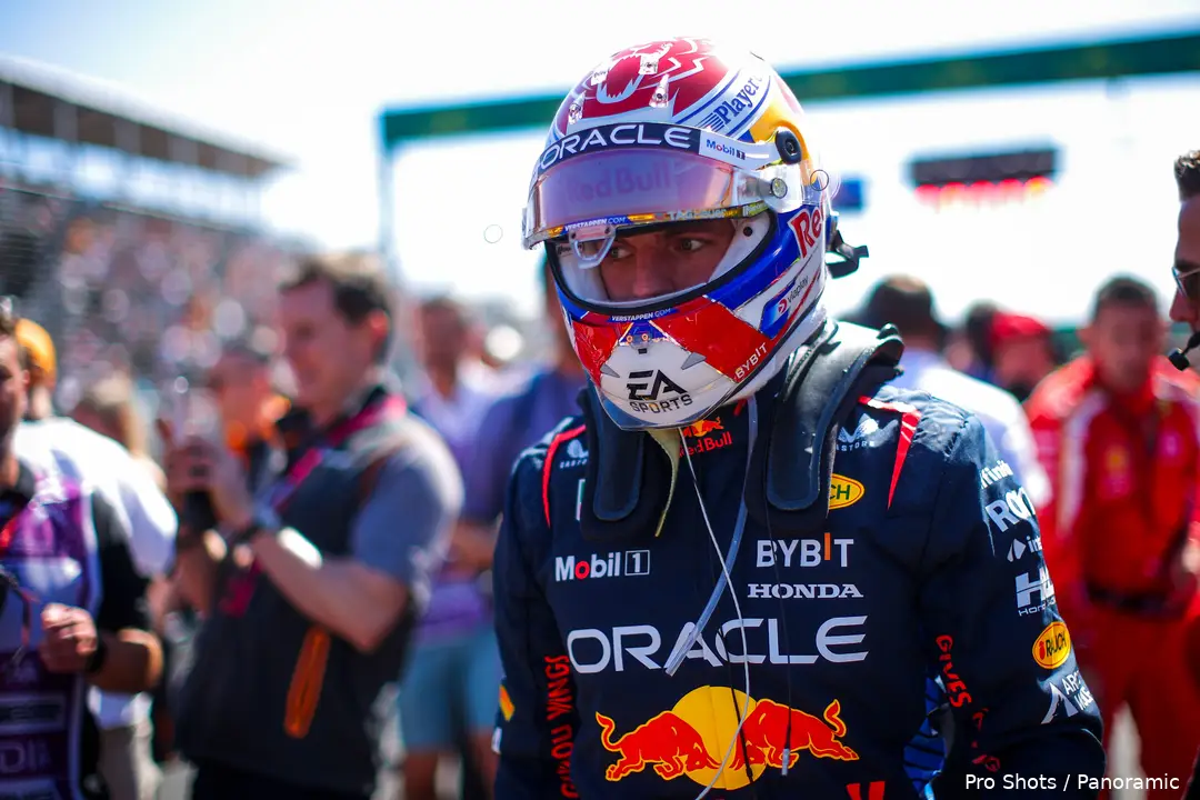 max verstappen 2024 australie helm