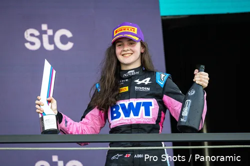 abbi pulling f1 academy