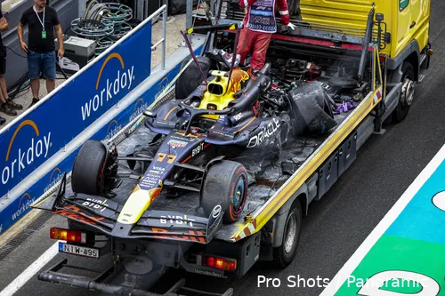 sergio perez red bull racing rb20 crash hongarije 1