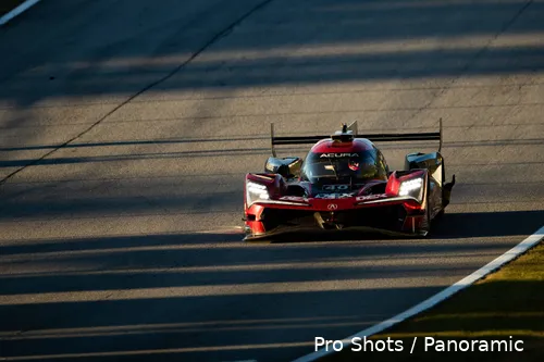 <i>Verstappen testte deze Acura ARX-06, waar in 2025 ook Renger van der Zande in rijdt.</i>