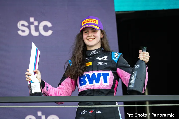 abbi pulling f1 academy