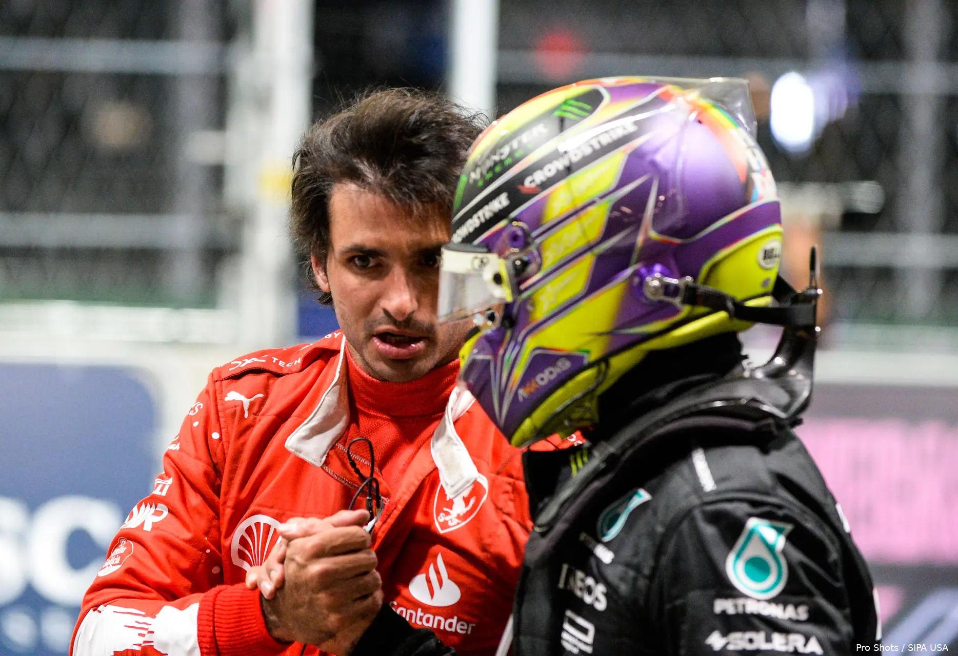 lewis hamilton carlos sainz ferrari