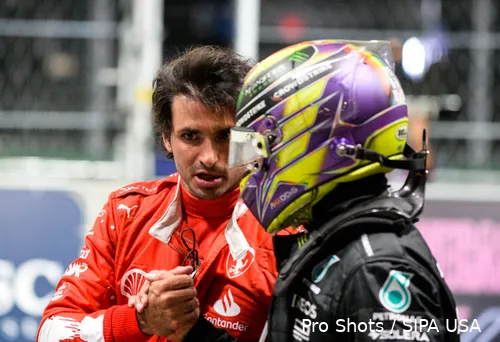 lewis hamilton carlos sainz ferrari