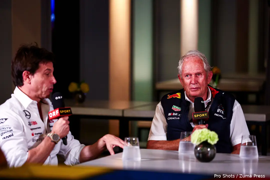 <i>Ooit titelconcurrenten, maar in 2024 goed voor P4 en P3: Mercedes en Red Bull.</i>