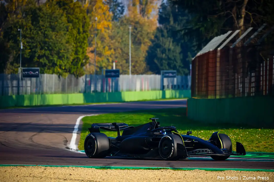 sergio-perez-cadillac-sf-23-imola