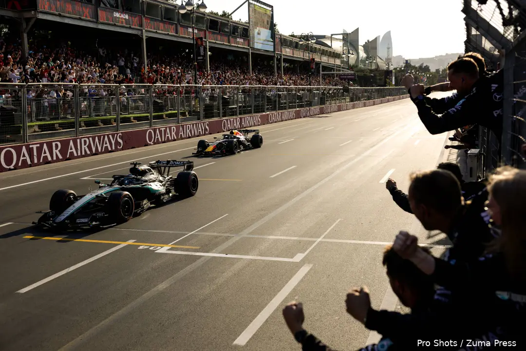 max-verstappen-george-russell-azerbeidzjan-bakoe-2026-finish-12