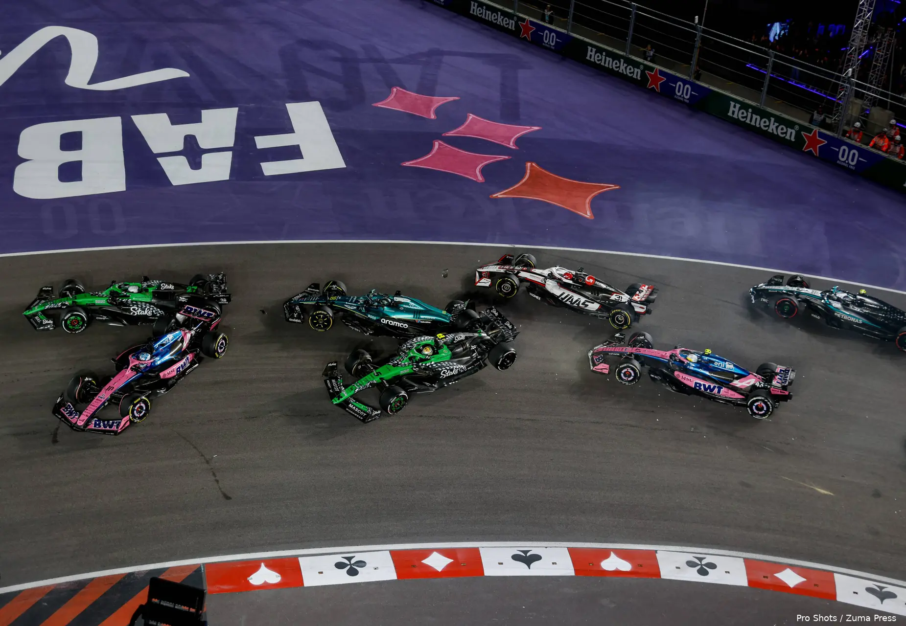 start-las-vegas-gabriel-bortoleto-crash-lance-stroll-pierre-gasly-nico-hulkenberg