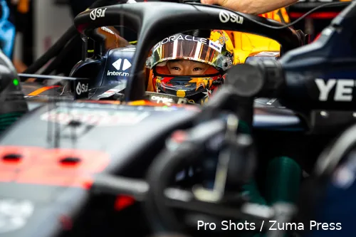 yuki tsunoda rb20 red bull racing abu dhabi 2024 12