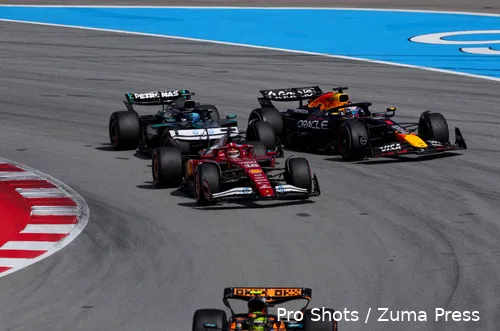 max verstappen george russell spanje controverse 2025 1 charles leclerc