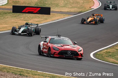safetycar-safety-car-kimi-antonelli-oscar-piastri-george-russell-japan-suzuka