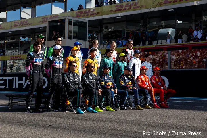 2025 klas lewis hamilton george russell lando norris oscar piastri charles leclerc carlos sainz max verstappen sergio perez