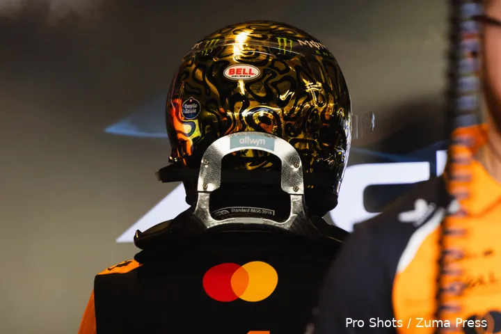 helm-wereldkampioen-goud-lando-norris