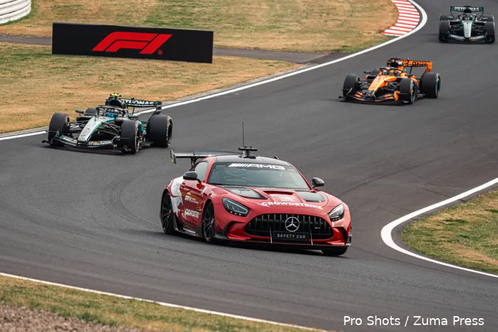 safetycar-safety-car-kimi-antonelli-oscar-piastri-george-russell-japan-suzuka