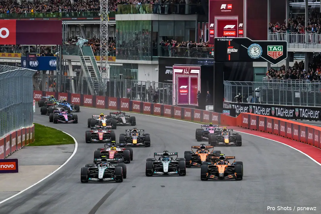 start-canada-2026-mercedes-kimi-antonelli-george-russell-lando-norris-oscar-piastri-mclaren-ferrari-lewis-hamilton-red-bull-racing-max-verstappen-1