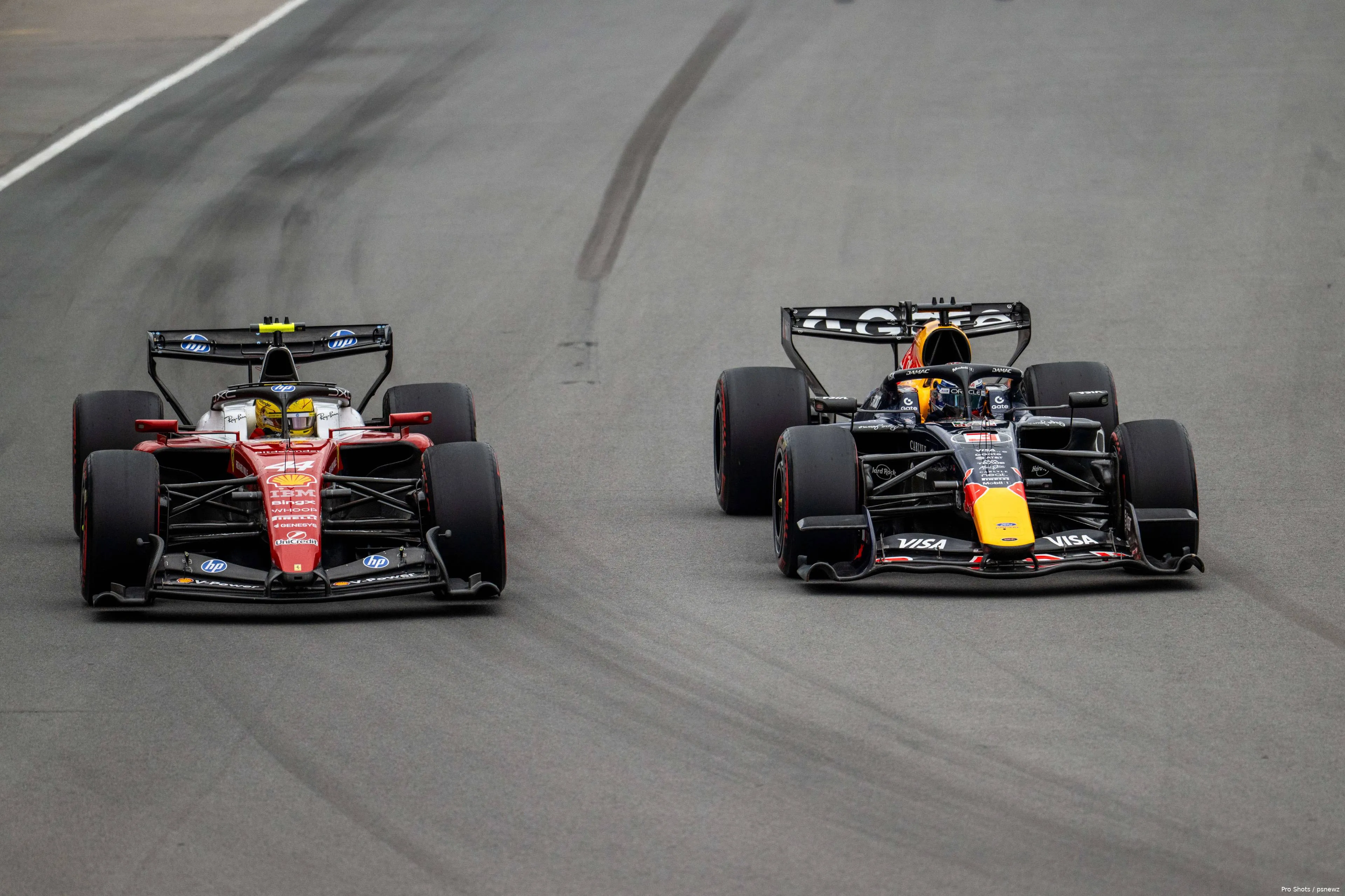 lewis-hamilton-max-verstappen-red-bull-racing-ferrari-canada-2026-13