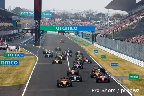 start-grand-prix-japan-oscar-piastri-lando-norris-kimi-antonelli-george-russell-charles-leclerc-lewis-hamilton-max-verstappen-mclaren-ferrari-mercedes-red-bull-racing-12