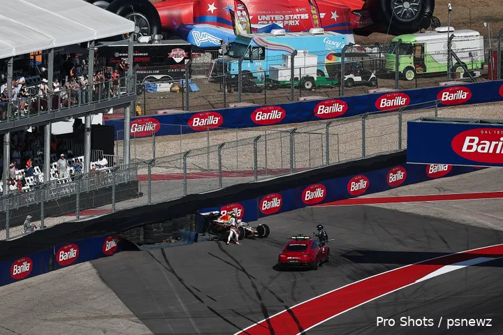 crash-isack-hadjar-cota-2025-racing-bulls-1