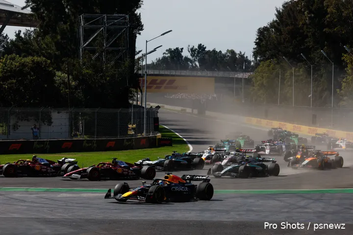 start-mexico-max-verstappen-lando-norris-charles-leclerc-lewis-hamilton-1