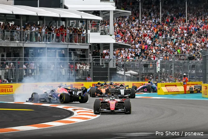 max-verstappen-spin-miami-2026-red-bull-racing-1-start-charles-leclerc