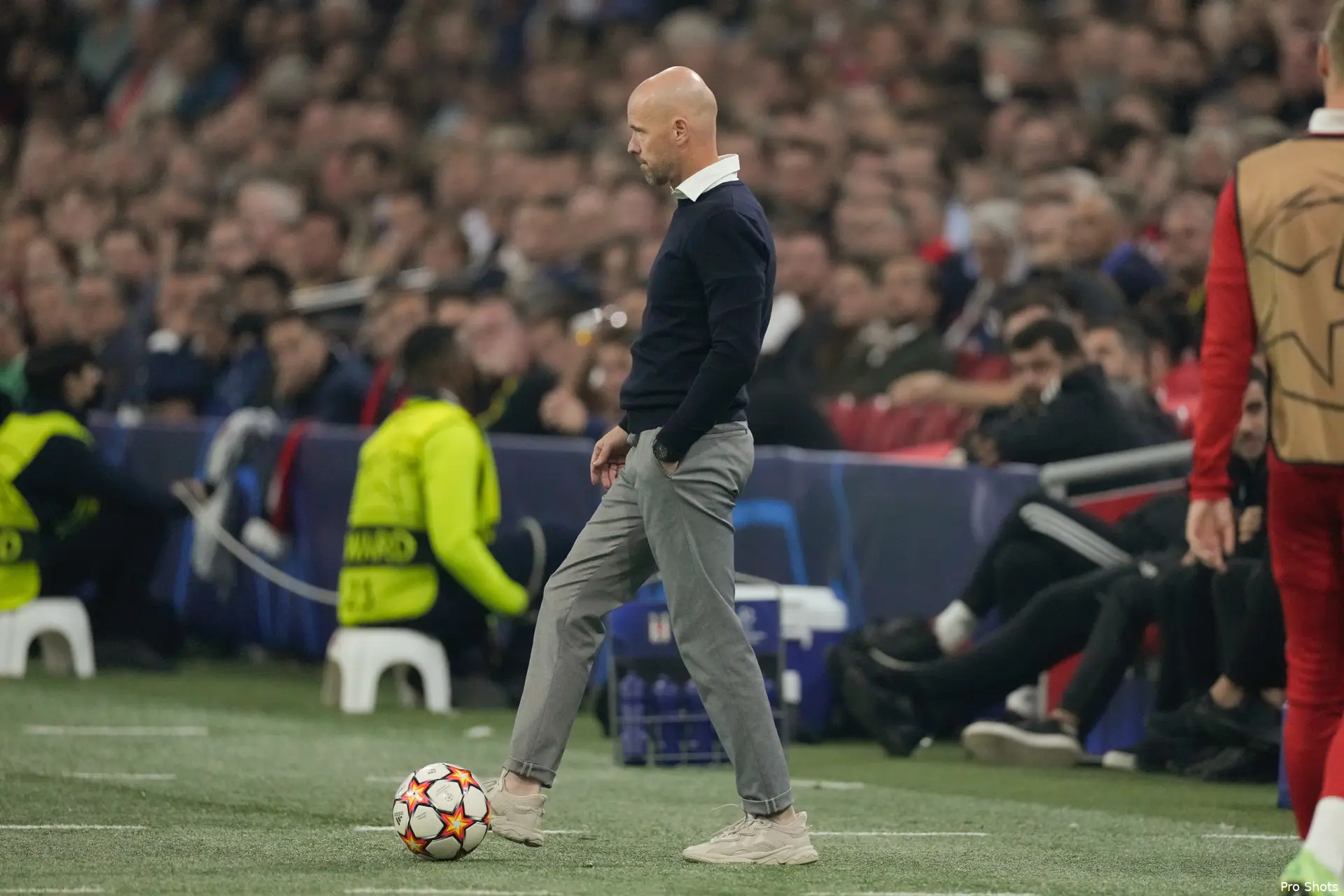 ten hag aja bes 2122 2