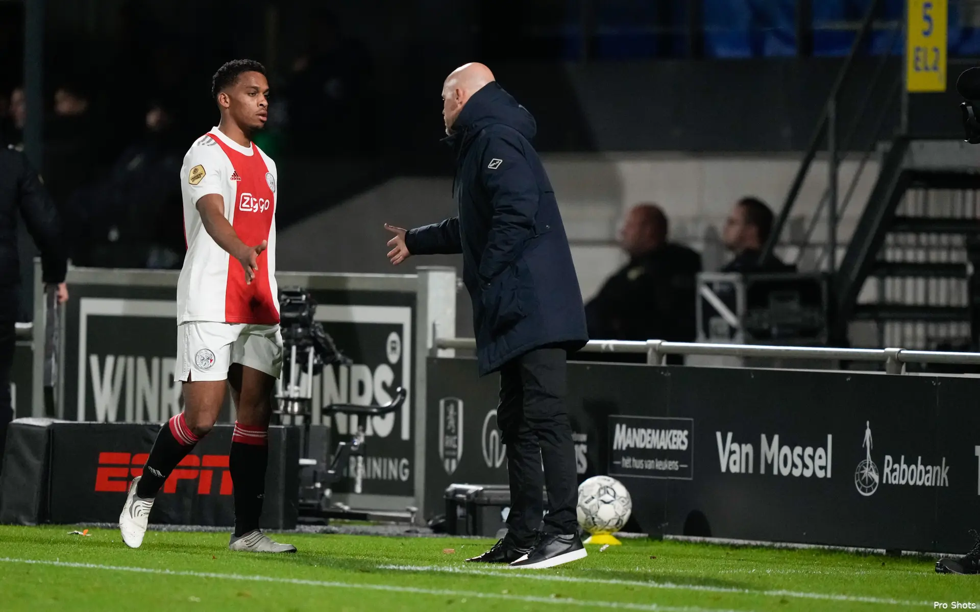 timber ten hag her aja 2122