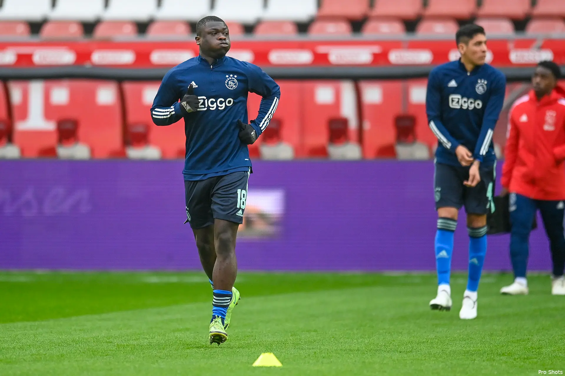 brobbey utrecht ajax 2122 4