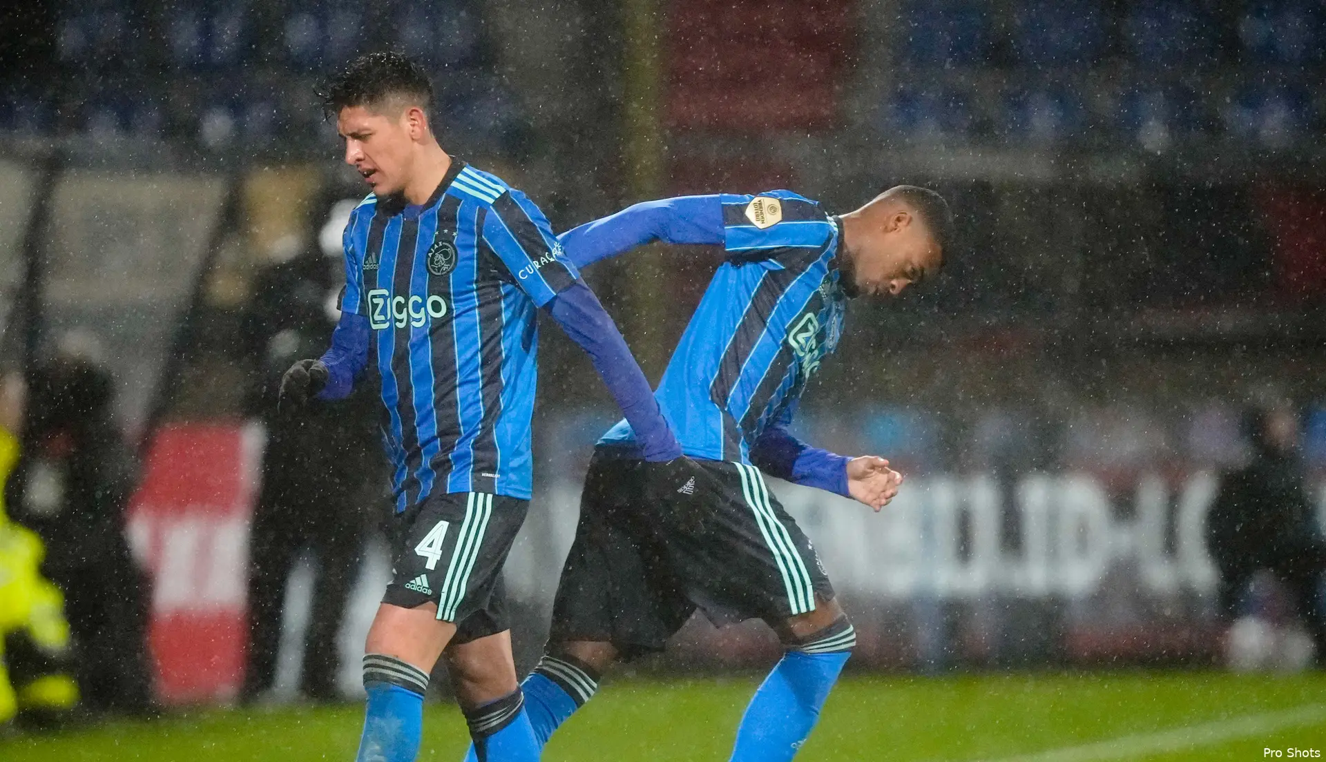 gravenberch willem ii ajax 2122