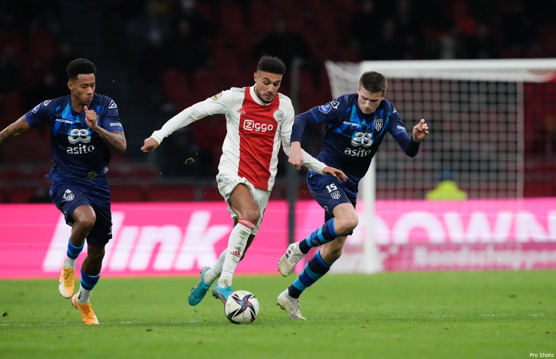 mazraoui ajax heracles 2122n
