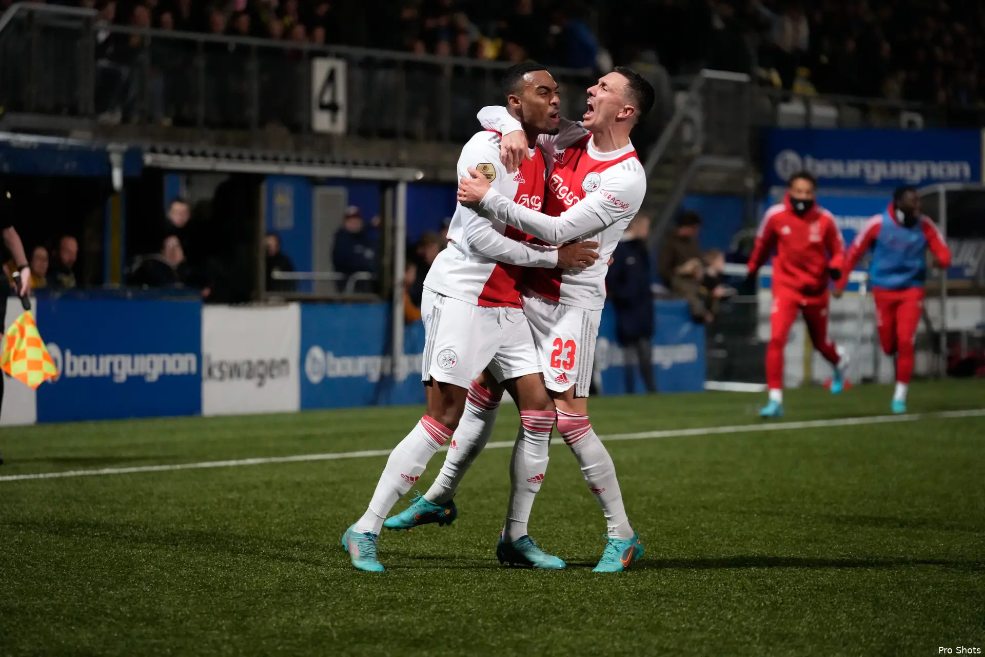 gravenberch goal cambuur ajax 2122