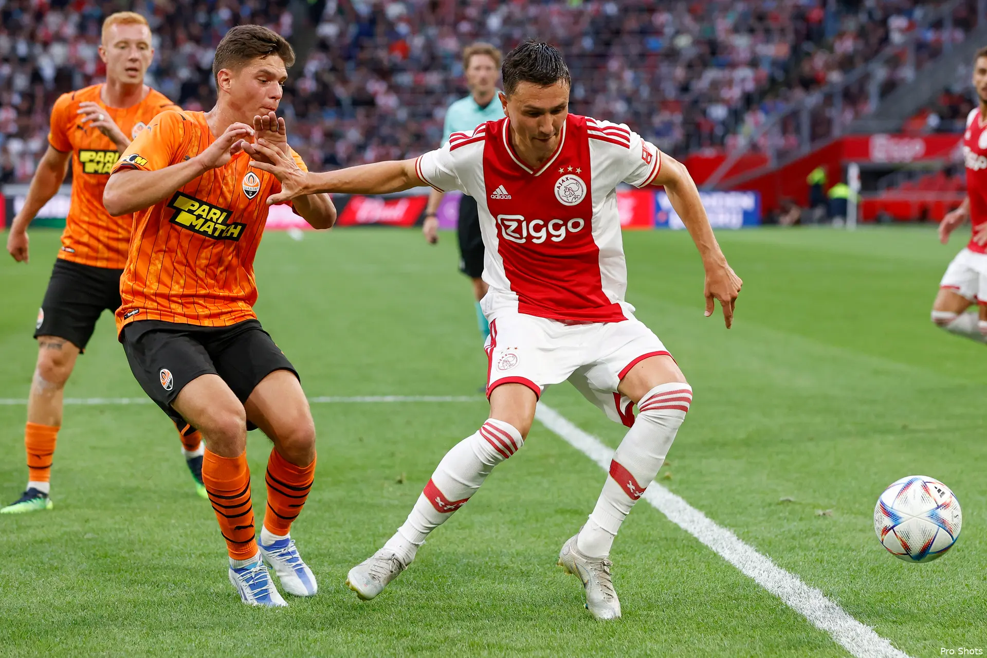 berghuis ajax shakhtar 2223