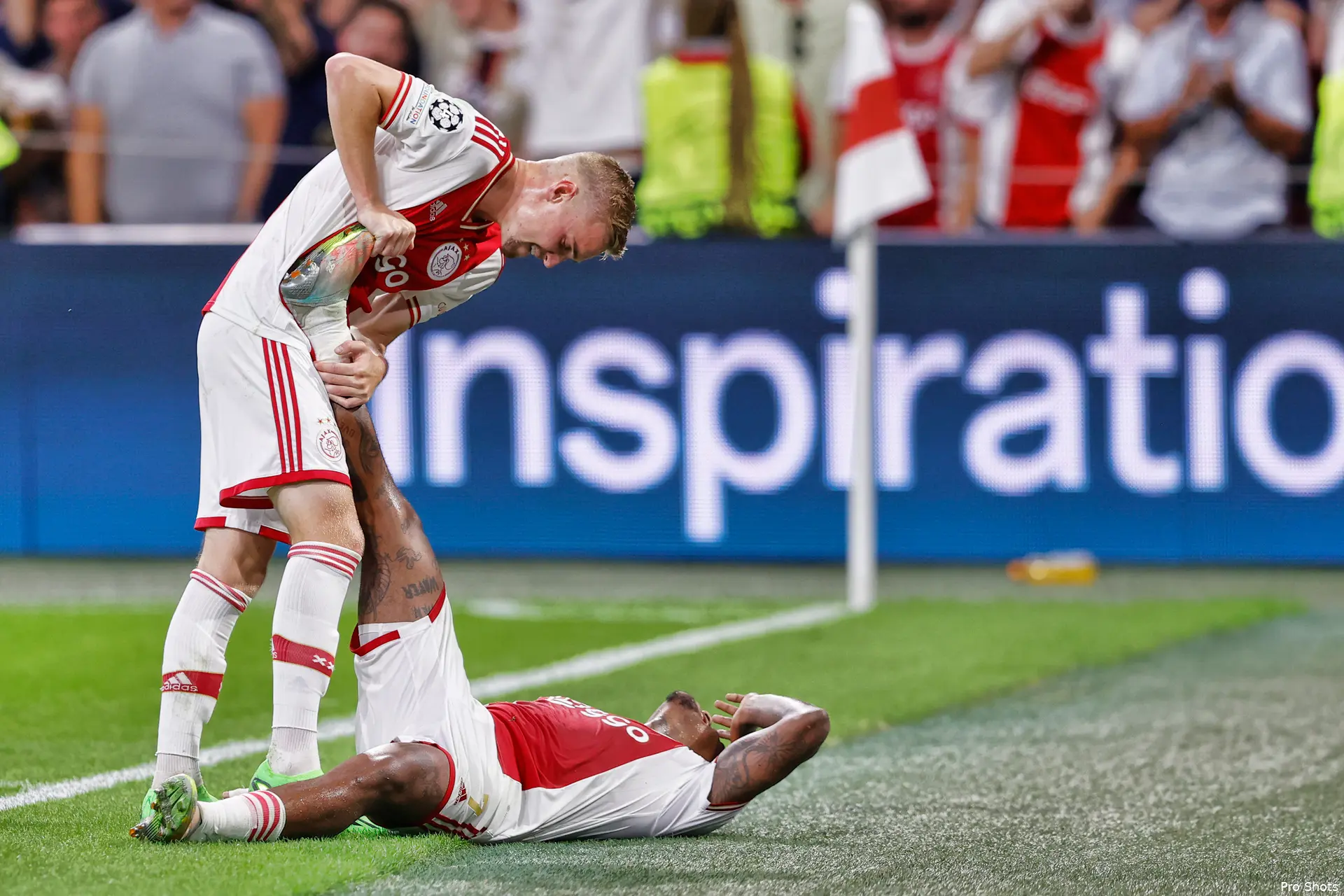 bergwijn ajax rangers 2223