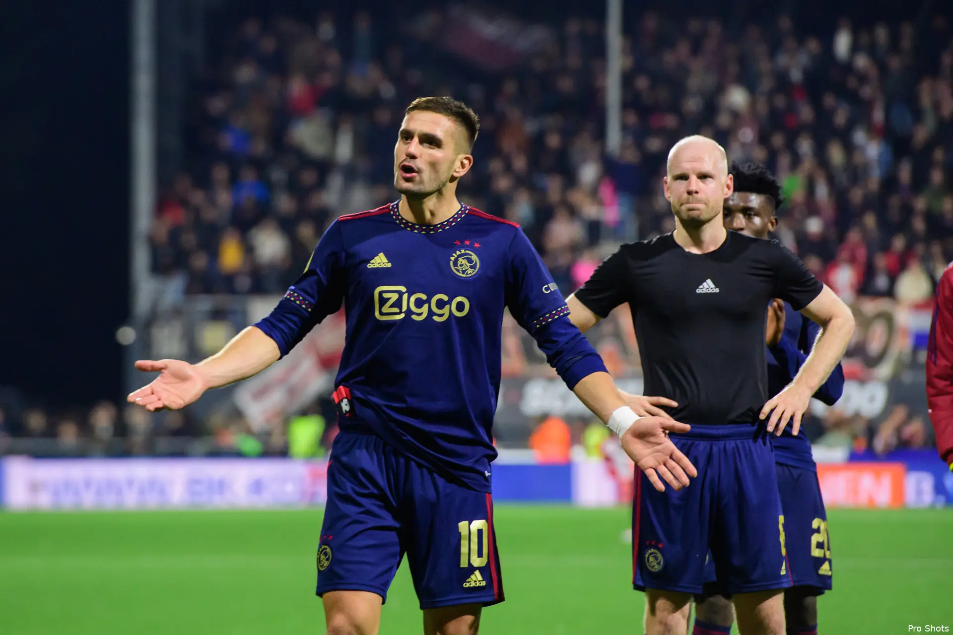 tadic emmen ajax 2223