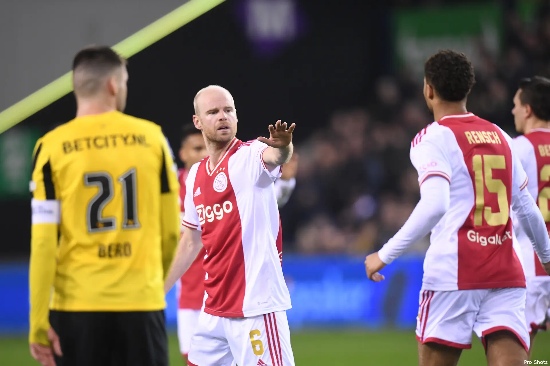davy klaassen vit aja 2223 4
