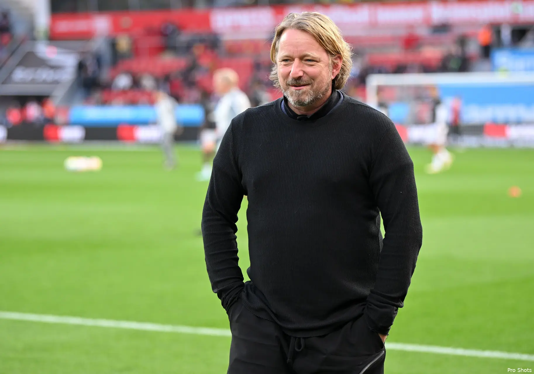 sven mislintat stuttgart 2122