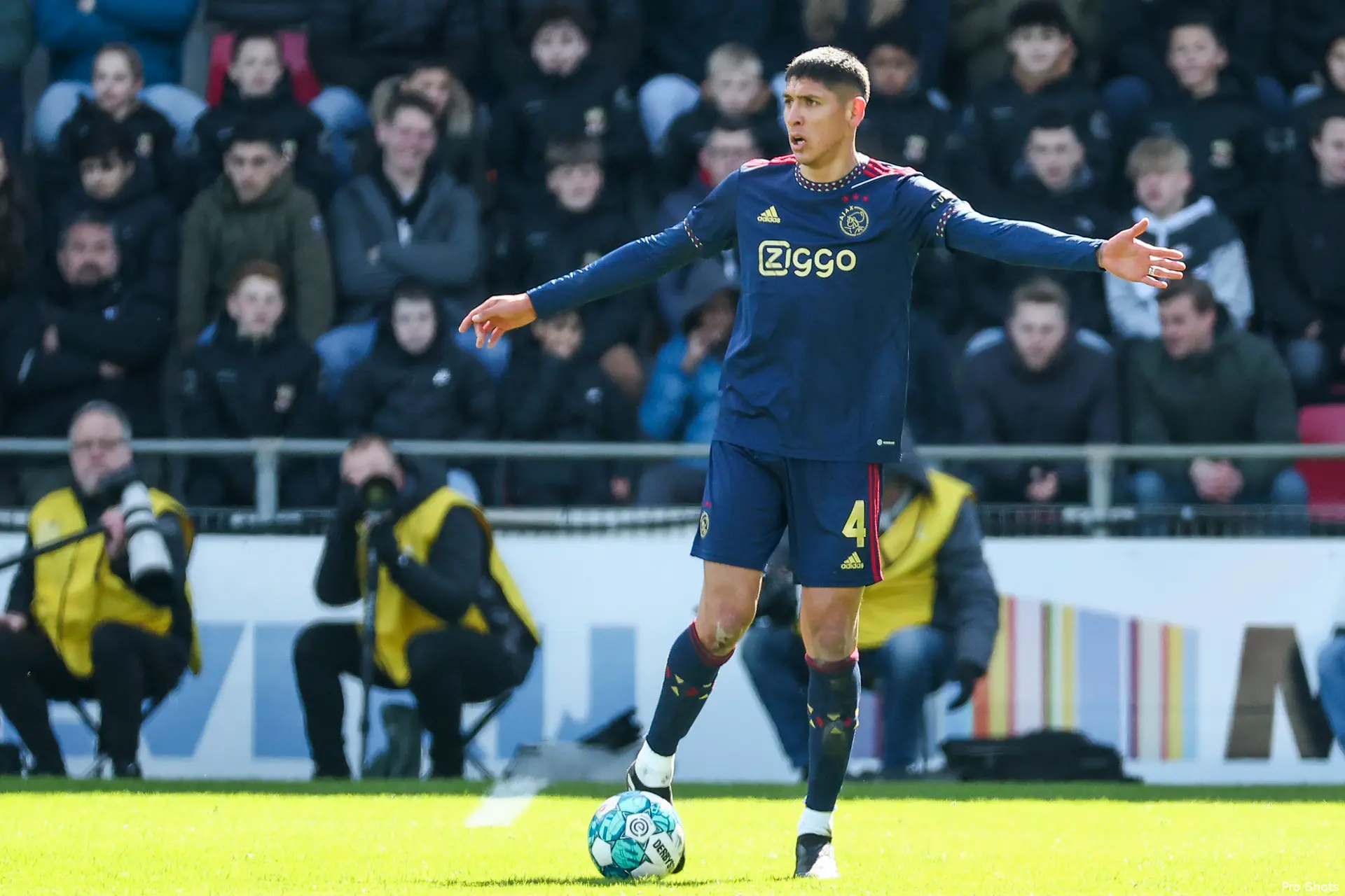 edson alvarez gae ajax 2223
