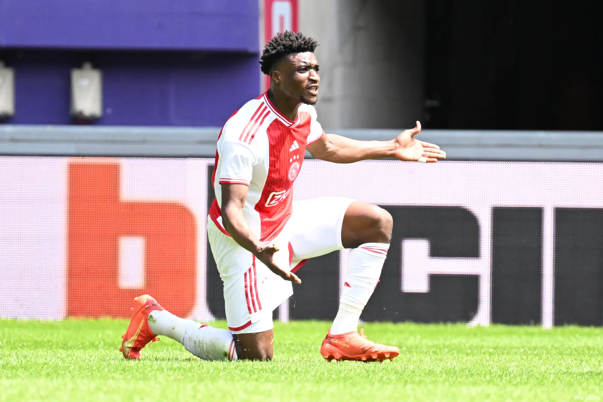 kudus ajax 2324