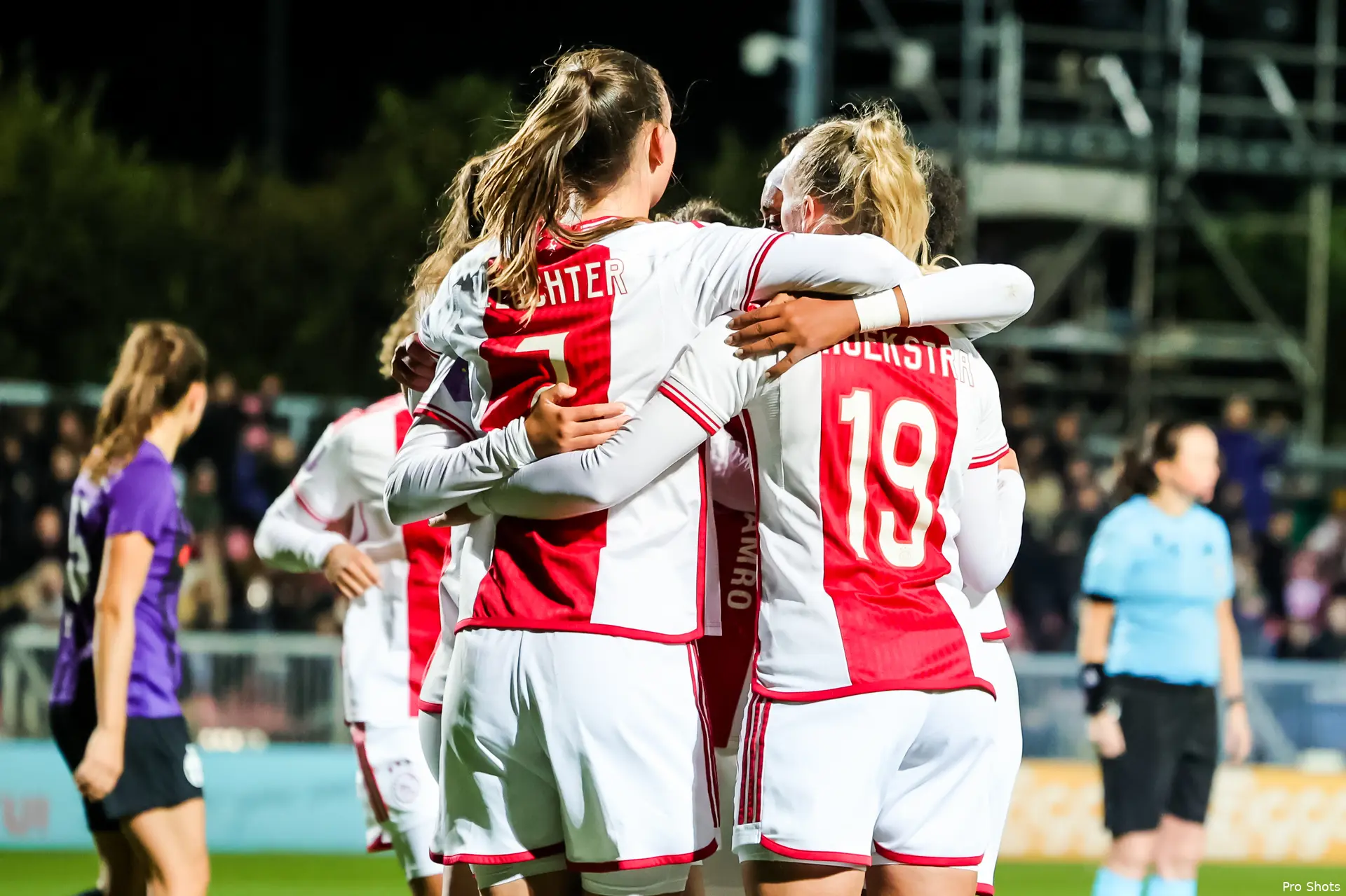ajax vrouwen zurich cl 2324