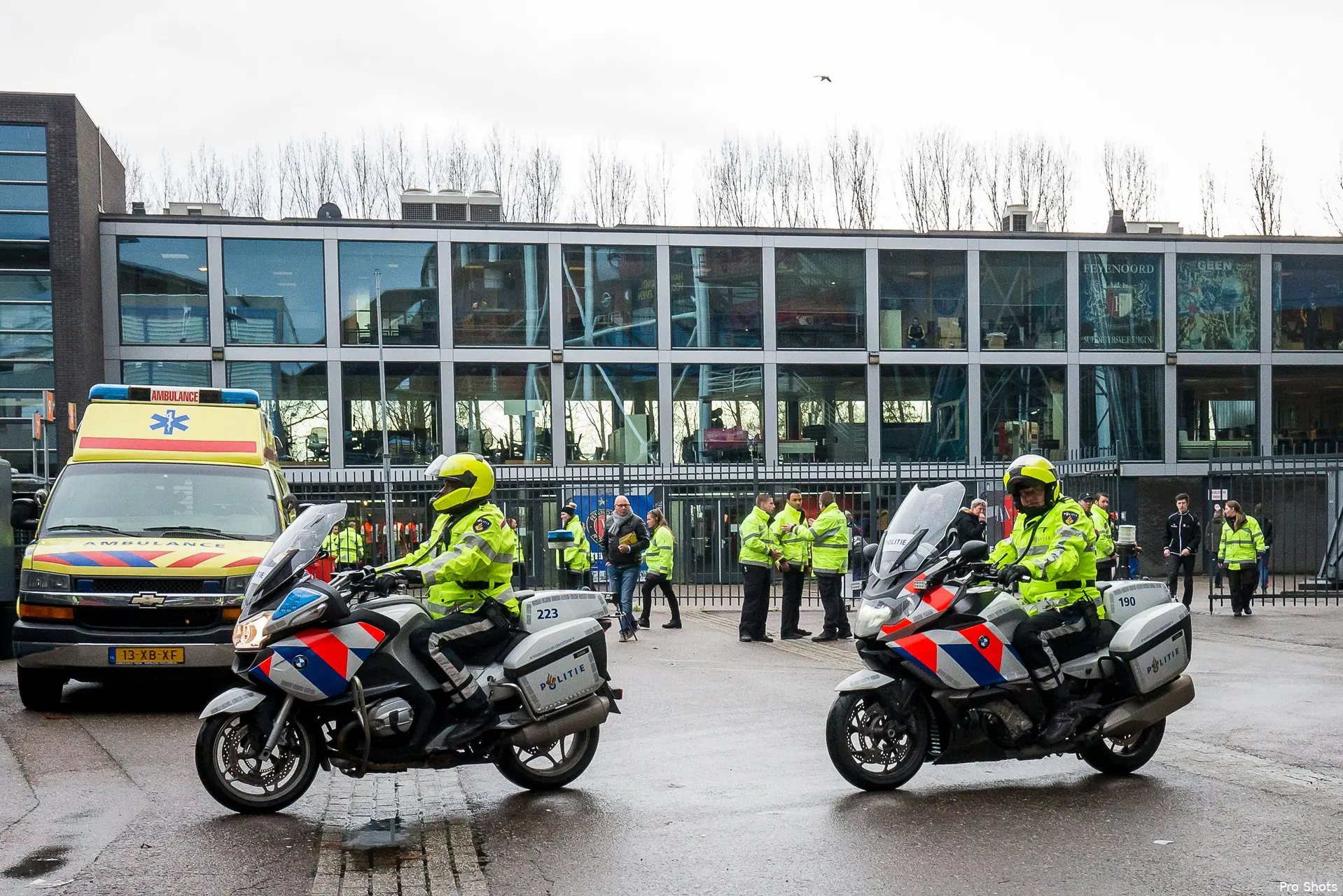 politie feyenoord de kuip