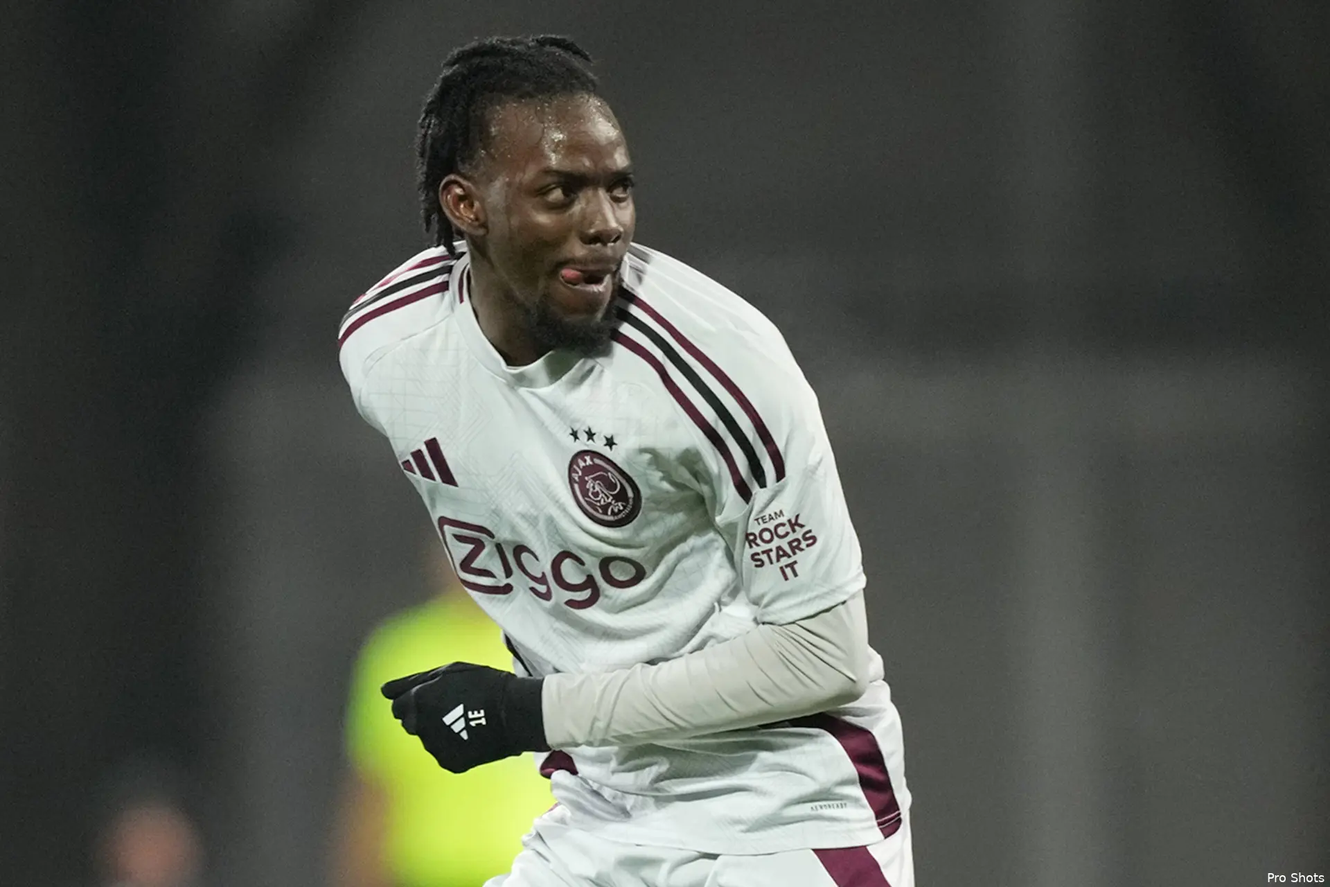 bertrand traore rigas ajax 24 25