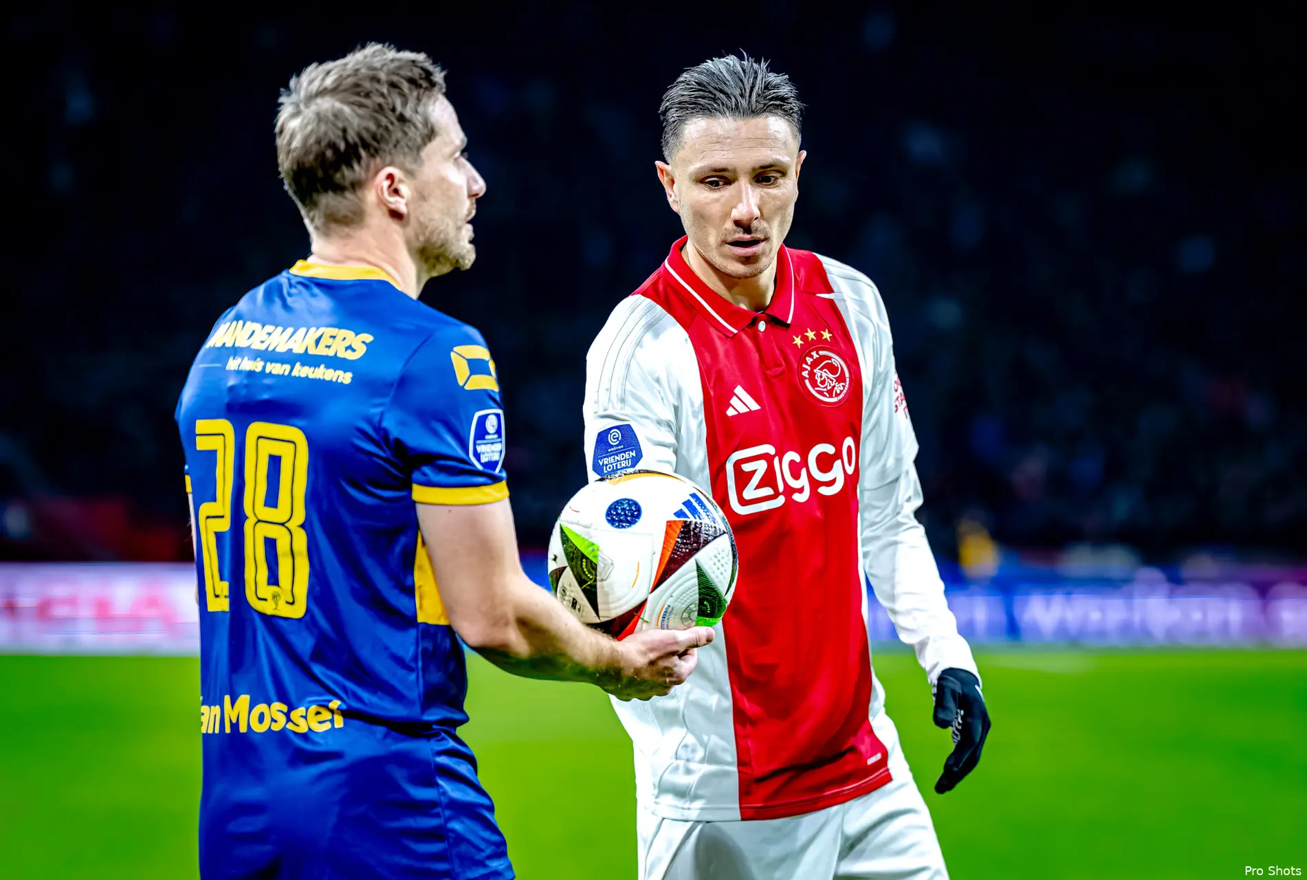 steven berghuis ajax rkc waalwijk 24 25