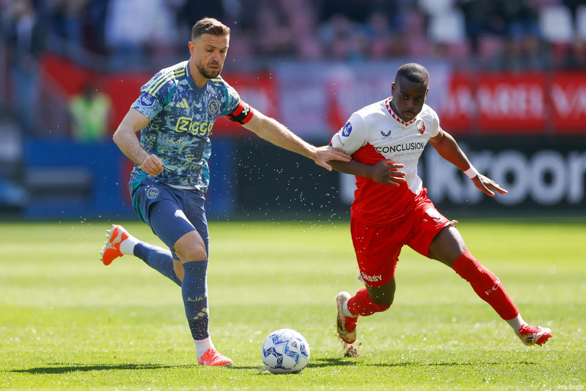 jordan henderson utrecht ajax 24 25